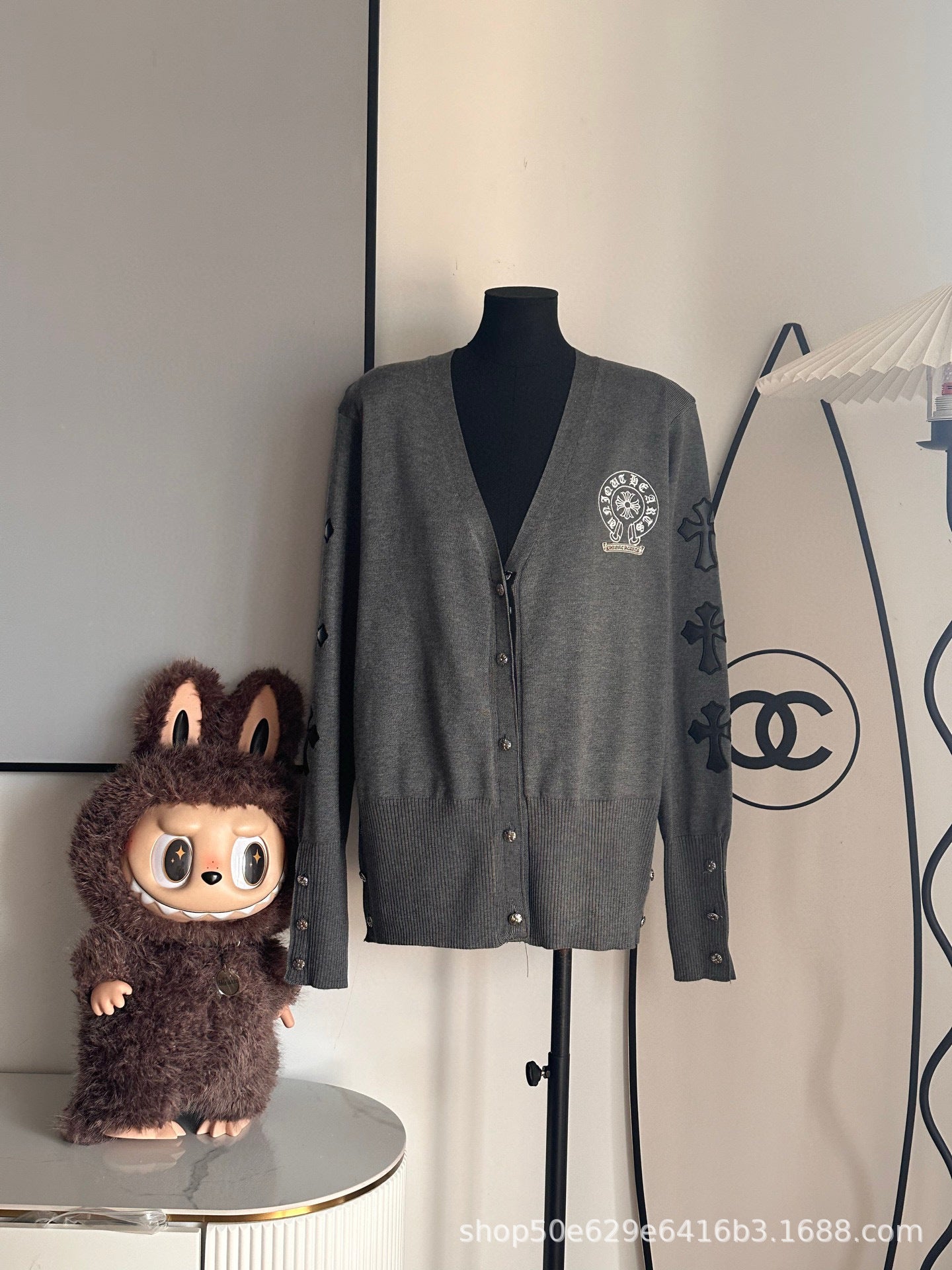 Chrome Hearts Knitted Long-Sleeved Single-Brebreasted V-neck Cardigan Sweater