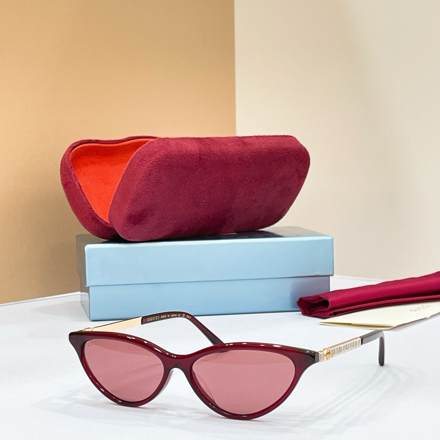 GUCCI Sunglasses GG2211S